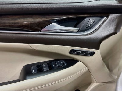 2017 Buick LaCrosse Essence W/ 29K MILES!!