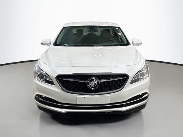 2017 Buick LaCrosse Essence W/ 29K MILES!!