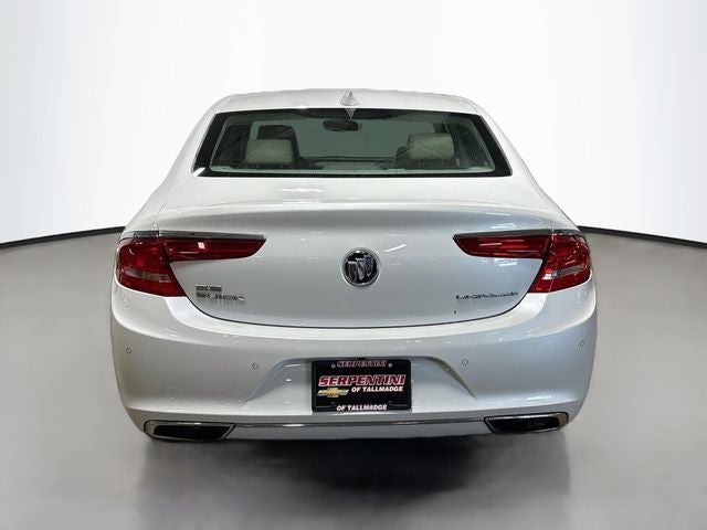 2017 Buick LaCrosse Essence W/ 29K MILES!!