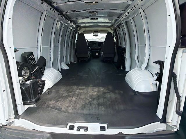 2025 Chevrolet Express 2500 Work Van Cargo