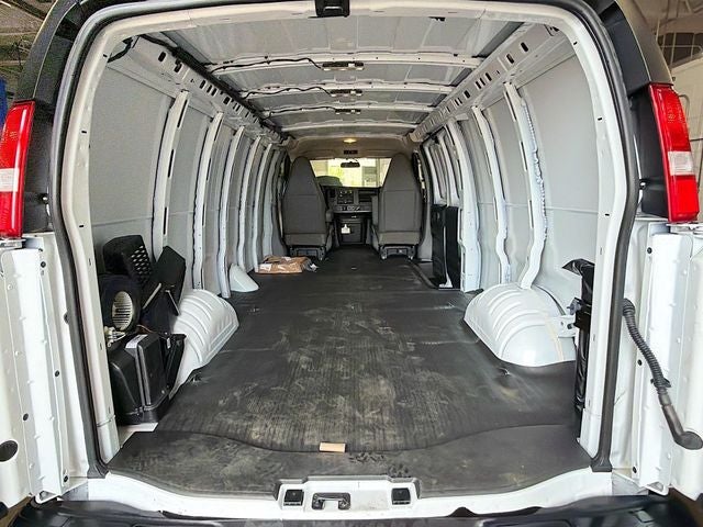 2025 Chevrolet Express 2500 Work Van Cargo