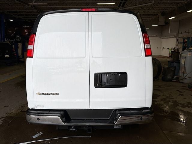 2025 Chevrolet Express 2500 Work Van Cargo