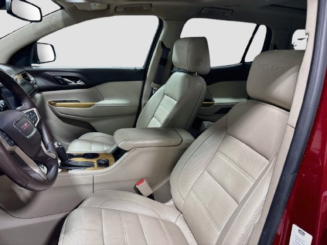 2017 GMC Acadia Denali W/ REAR ENTERTAINMENT SYSTEM