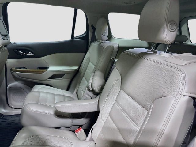 2017 GMC Acadia Denali W/ REAR ENTERTAINMENT SYSTEM