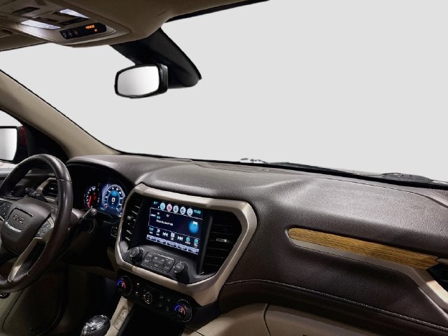 2017 GMC Acadia Denali W/ REAR ENTERTAINMENT SYSTEM