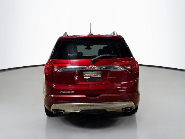 2017 GMC Acadia Denali W/ REAR ENTERTAINMENT SYSTEM