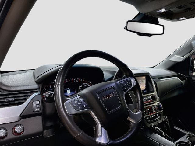 2016 GMC Yukon SLT W/ SUNROOF + REAR DVD