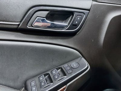 2016 GMC Yukon SLT W/ SUNROOF + REAR DVD