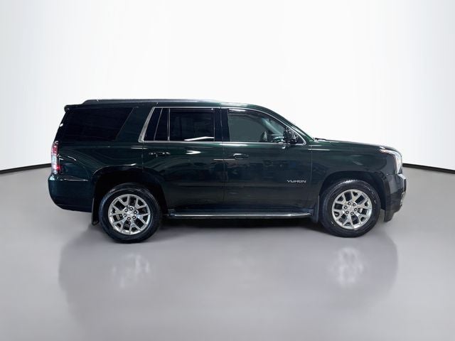 2016 GMC Yukon SLT W/ SUNROOF + REAR DVD