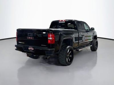 2019 GMC Sierra 2500HD Denali 1 OWNER CLEAN CARFAX!