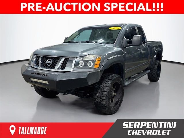 2014 Nissan Titan SV 4WD W/ CLEAN CARFAX