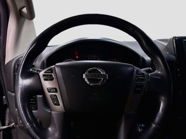 2014 Nissan Titan SV 4WD W/ CLEAN CARFAX