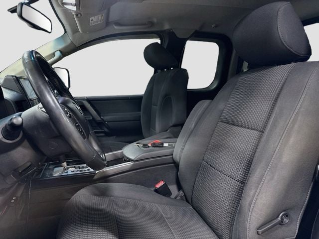 2014 Nissan Titan SV 4WD W/ CLEAN CARFAX