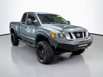 2014 Nissan Titan SV 4WD W/ CLEAN CARFAX