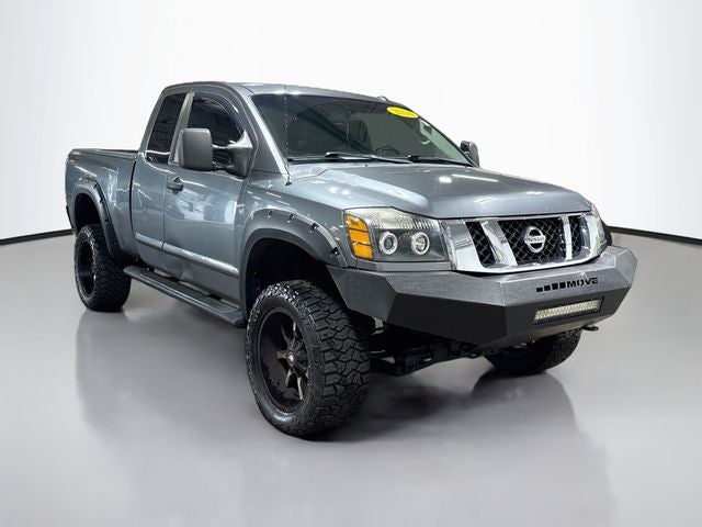 2014 Nissan Titan SV 4WD W/ CLEAN CARFAX
