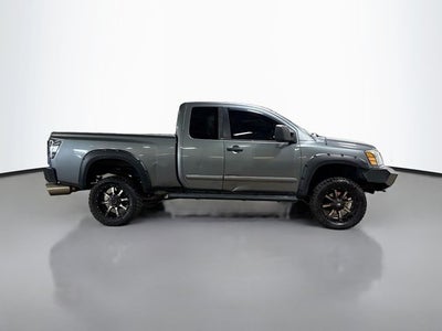 2014 Nissan Titan SV 4WD W/ CLEAN CARFAX
