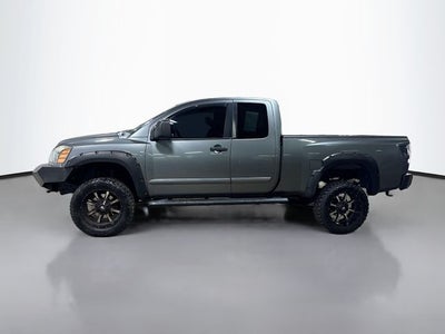 2014 Nissan Titan SV 4WD W/ CLEAN CARFAX