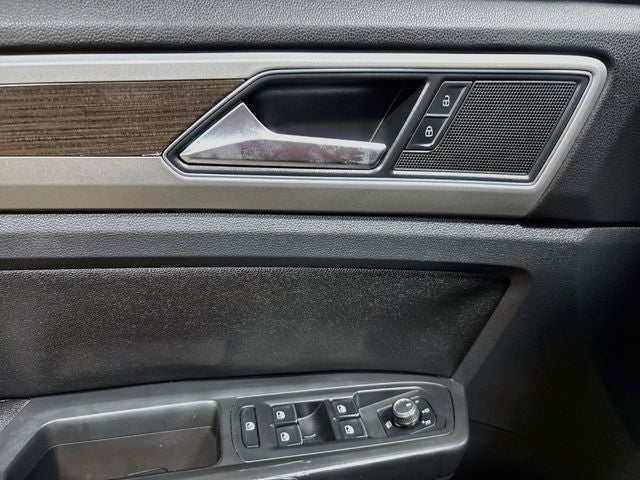 2018 Volkswagen Atlas SEL W/ HEATED SEATS