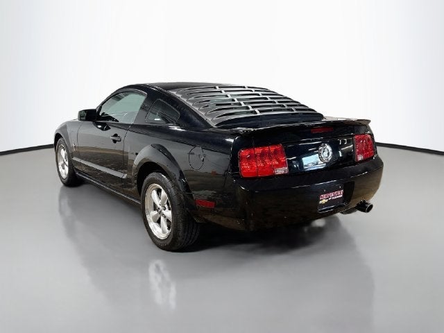 2007 Ford Mustang V6 Deluxe W/ CLEAN CARFAX