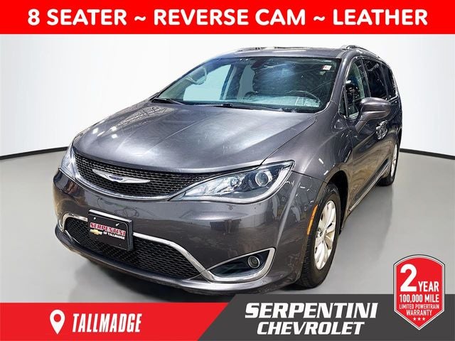 2019 Chrysler Pacifica Touring L 8 PASSENGER