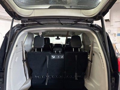 2019 Chrysler Pacifica Touring L 8 PASSENGER