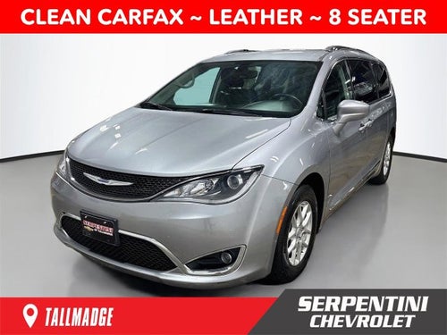 2020 Chrysler Pacifica Touring L CLEAN CARFAX!