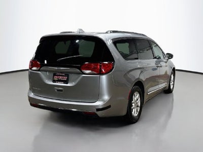 2020 Chrysler Pacifica Touring L CLEAN CARFAX!