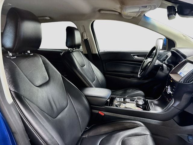 2020 Ford Edge Titanium 1 OWNER!!