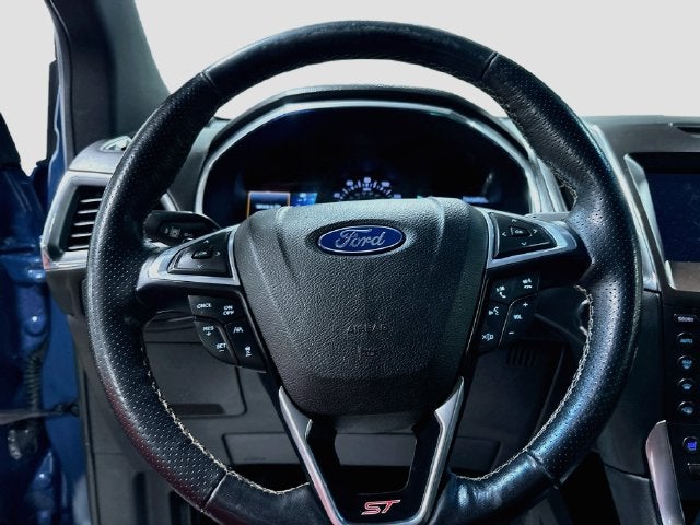 2019 Ford Edge ST W/ CLEAN CARFAX!