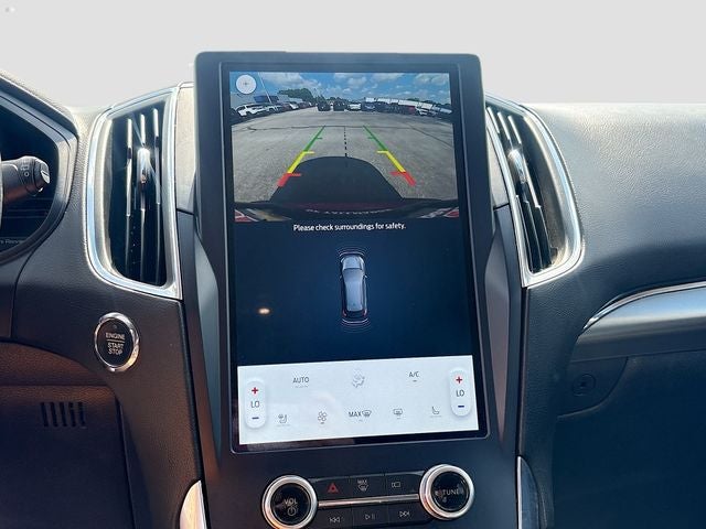 2022 Ford Edge Titanium 1 OWNER!