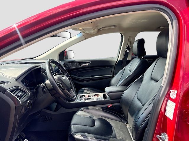 2022 Ford Edge Titanium 1 OWNER!