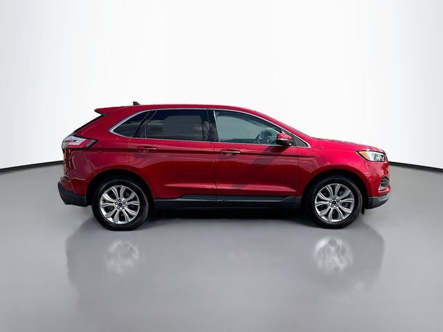 2022 Ford Edge Titanium 1 OWNER!