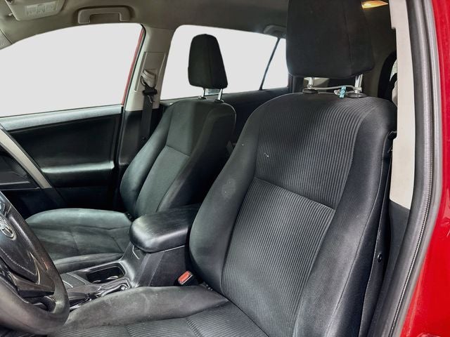 2017 Toyota RAV4 LE AWD!