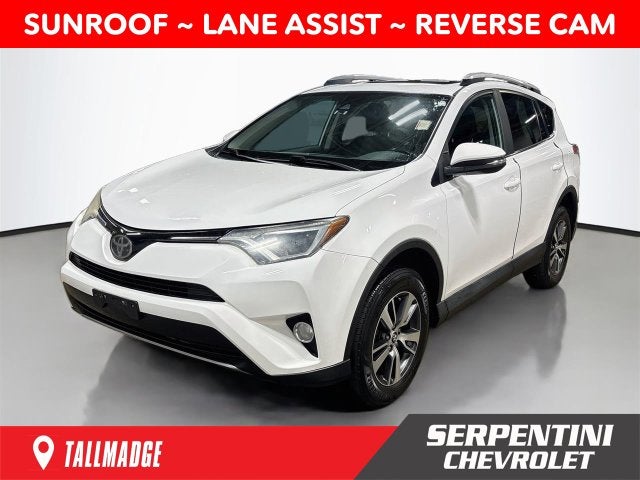 2017 Toyota RAV4 XLE AWD!