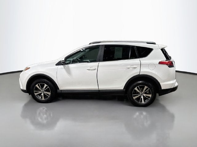 2017 Toyota RAV4 XLE AWD!