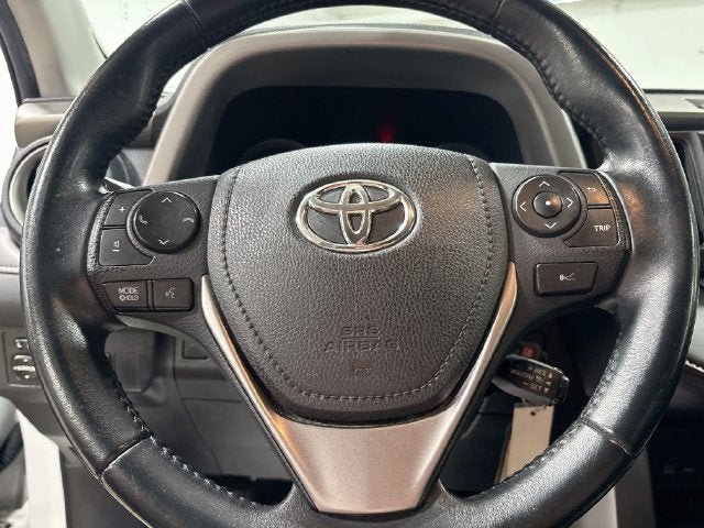 2017 Toyota RAV4 XLE AWD!