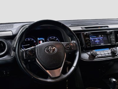 2017 Toyota RAV4 XLE AWD!