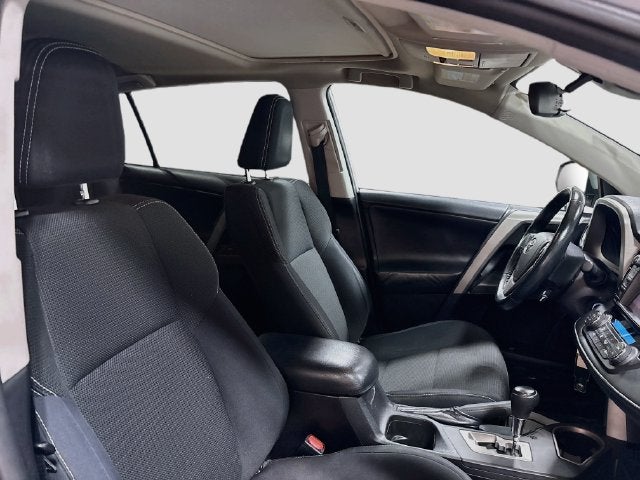 2017 Toyota RAV4 XLE AWD!