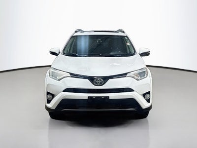 2017 Toyota RAV4 XLE AWD!