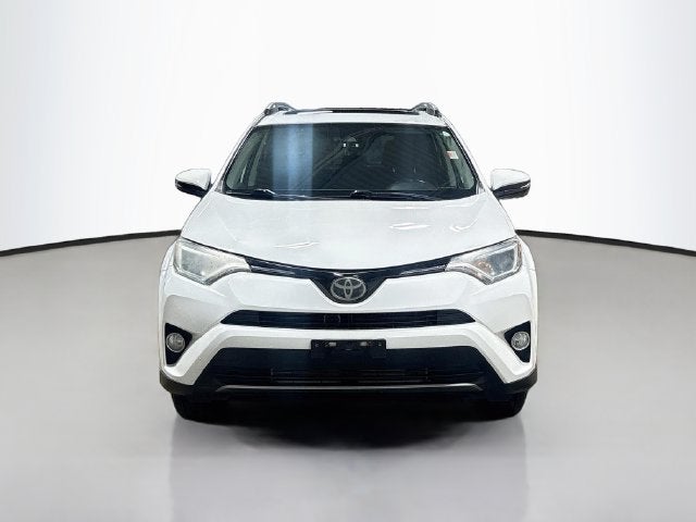 2017 Toyota RAV4 XLE AWD!