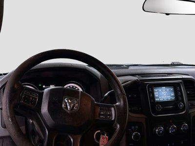 2017 RAM 3500 Tradesman 4X4 + HEMI!