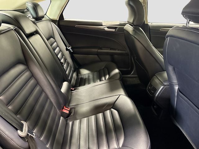 2019 Ford Fusion SEL W/ MOONROOF