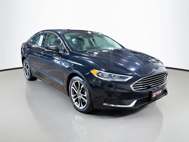 2019 Ford Fusion SEL W/ MOONROOF
