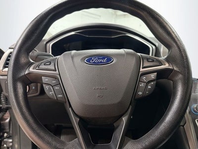 2017 Ford Fusion SE CLEAN CARFAX!