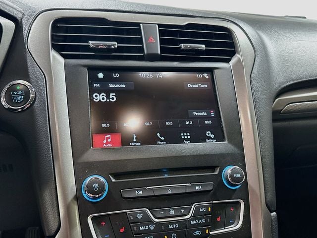 2017 Ford Fusion SE CLEAN CARFAX!