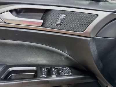 2017 Ford Fusion SE CLEAN CARFAX!