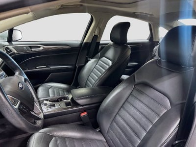 2017 Ford Fusion SE W/ SUNROOF
