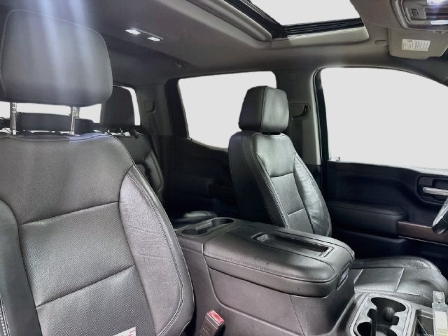 2019 GMC Sierra 1500 SLT W/ 5.3L V8!