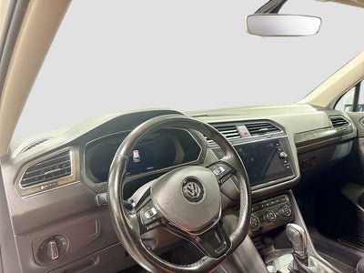 2018 Volkswagen Tiguan 2.0T SEL Premium W/ HEATED SEATS