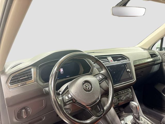 2018 Volkswagen Tiguan 2.0T SEL Premium W/ HEATED SEATS